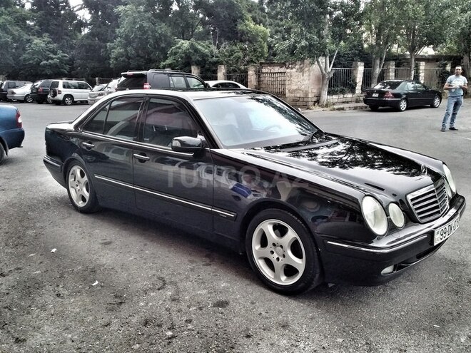 Mercedes E 320 2000, 198,000 km - 3.2 л - Bakı