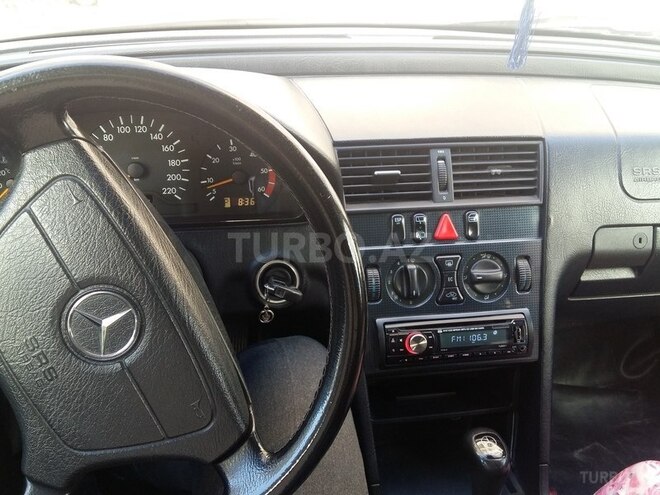 Mercedes C 220 1999, 299,999 km - 0.3 л - Bakı