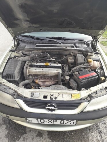 Opel Vectra 1995, 310,000 km - 1.8 l - Bakı