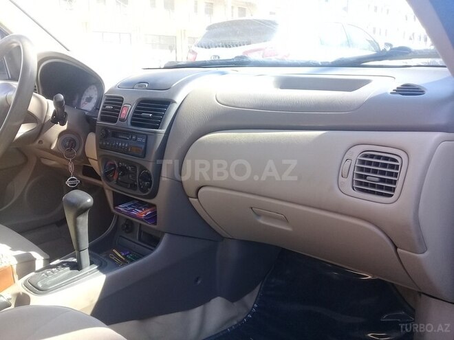Nissan Sunny 2008, 280,000 km - 1.3 l - Bakı