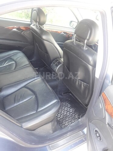 Mercedes E 240 2002, 305,414 km - 2.6 l - Bakı