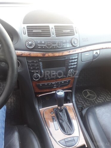 Mercedes E 240 2002, 305,414 km - 2.6 l - Bakı