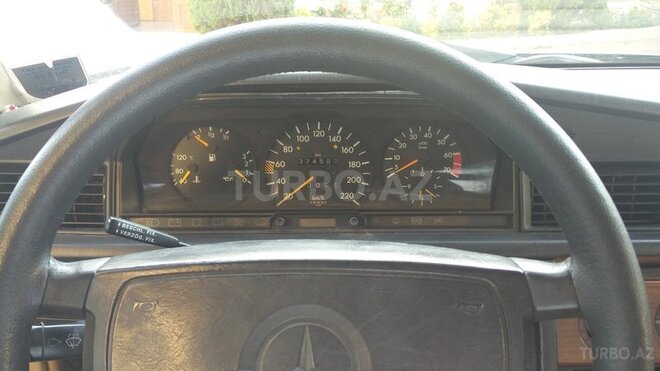 Mercedes 190 1991, 374,593 km - 2.0 l - Bakı