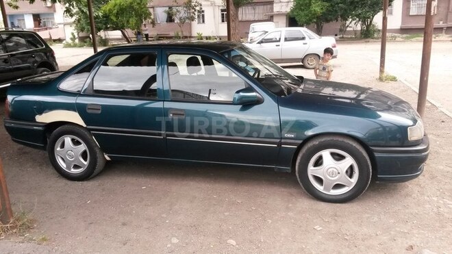 Opel Vectra 1994, 298,000 km - 2.0 l - Gəncə