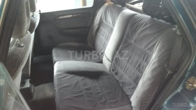 Opel Vectra 1994, 298,000 km - 2.0 l - Gəncə