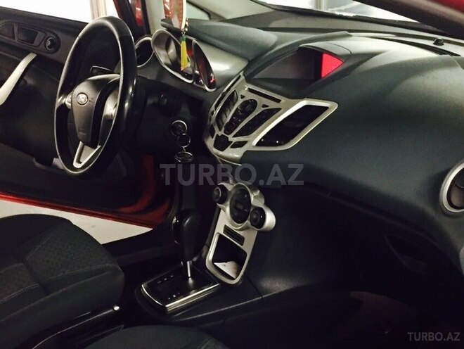 Ford Fiesta 2009, 226,000 km - 1.4 л - Bakı