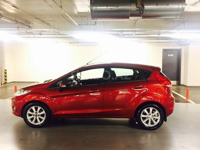 Ford Fiesta 2009, 226,000 km - 1.4 л - Bakı