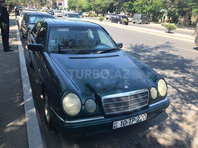 Mercedes E 220 1998, 410,000 km - 2.2 l - Bakı