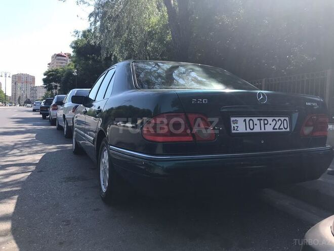 Mercedes E 220 1998, 410,000 km - 2.2 l - Bakı
