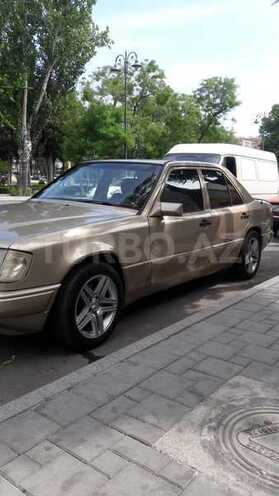 Mercedes E 230 1987, 457,500 km - 2.3 л - Bakı