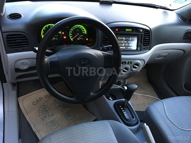 Hyundai Accent 2009, 150,000 km - 1.4 л - Bakı