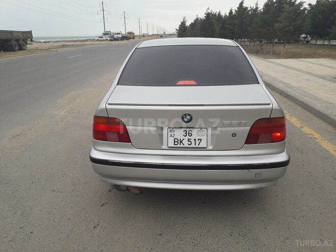 BMW 528 1996, 250,000 km - 2.8 l - Sumqayıt