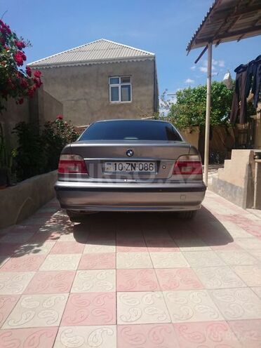BMW 523 1995, 325,534 km - 2.5 l - Sumqayıt