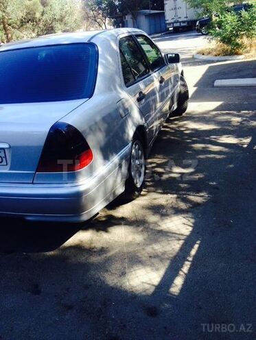 Mercedes C 220 1998, 280,000 km - 2.2 l - Bakı