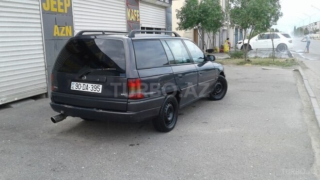 Opel Astra 1996, 236,000 km - 1.6 л - Sumqayıt