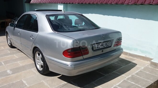 Mercedes E 240 2001, 243,000 km - 2.6 l - Bakı