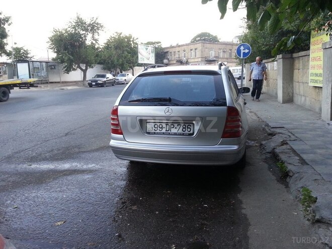 Mercedes C 200 2001, 270,000 km - 2.0 l - Bakı