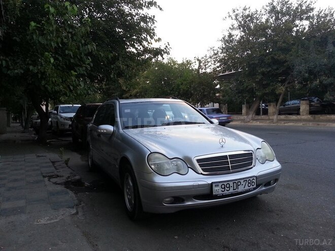 Mercedes C 200 2001, 270,000 km - 2.0 l - Bakı
