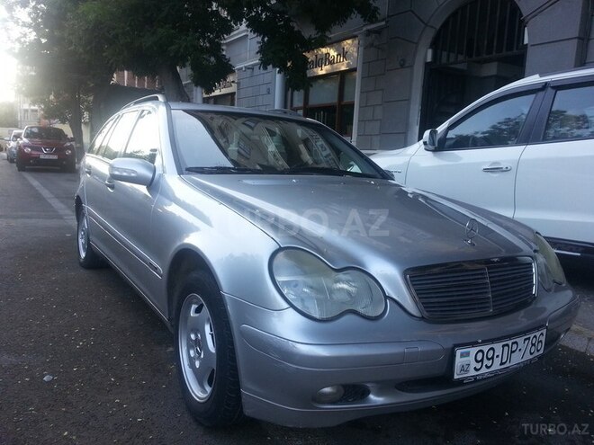 Mercedes C 200 2001, 270,000 km - 2.0 l - Bakı