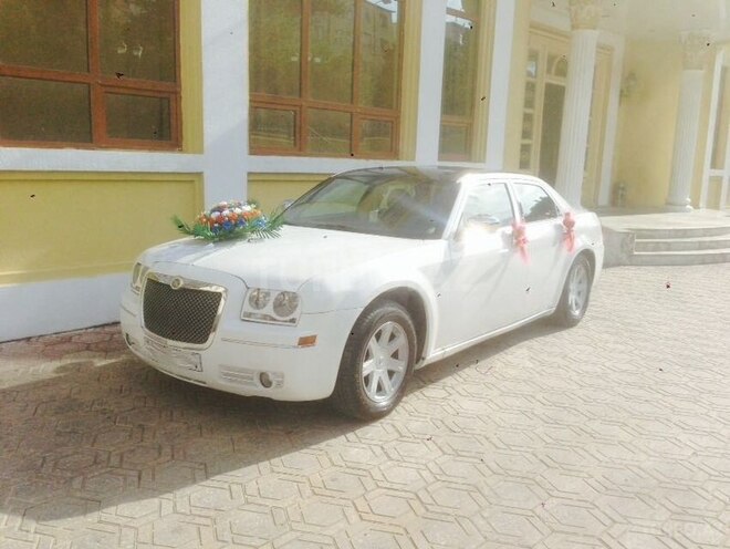 Chrysler 300C 2005, 121,400 km - 3.5 l - Bakı