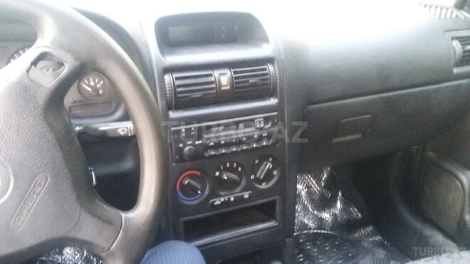 Opel Astra 2000, 250,000 km - 1.6 л - Bakı