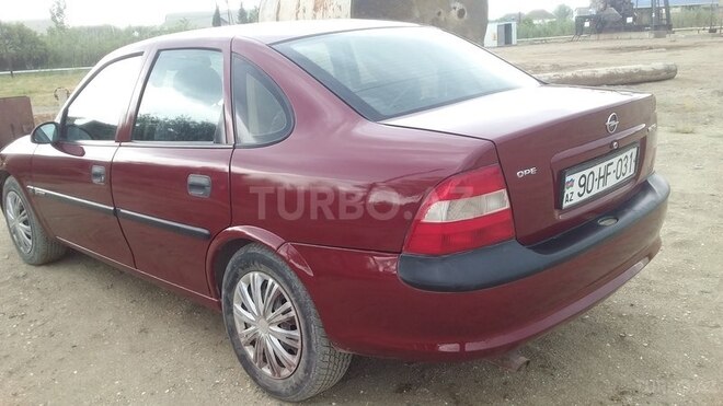 Opel Vectra 1995, 150,000 km - 0.2 l - Salyan