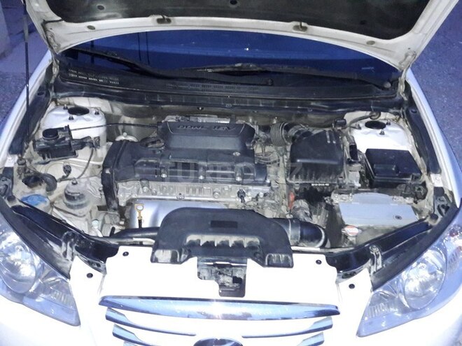 Hyundai Elantra 2010, 204,000 km - 2.0 l - Bakı