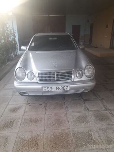Mercedes E 240 1998, 155 km - 2.4 л - Sumqayıt