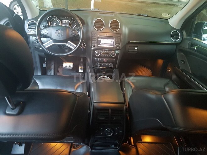 Mercedes GL 550 2010, 123,000 km - 5.5 л - Bakı