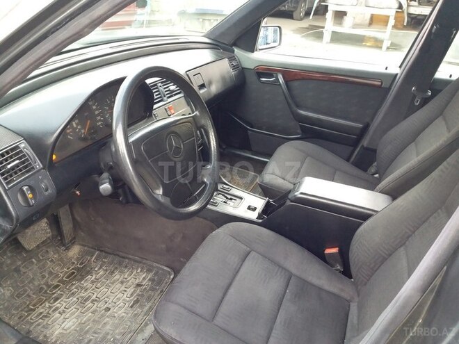 Mercedes C 220 1994, 300,000 km - 2.2 l - Bakı
