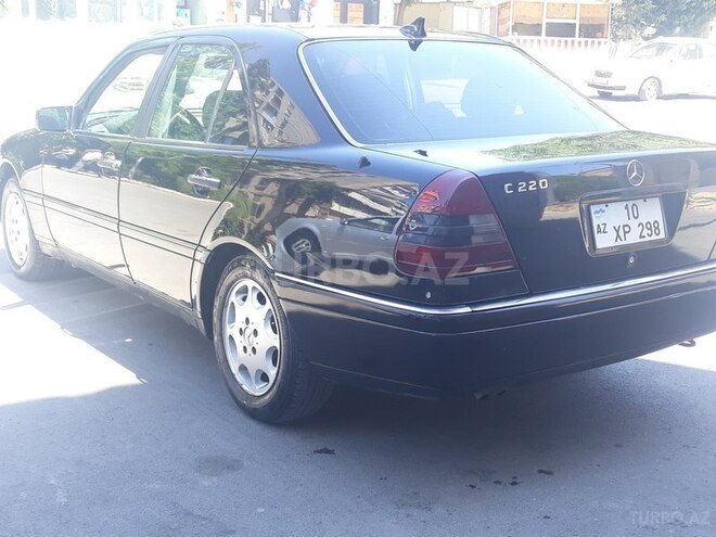 Mercedes C 220 1995, 330,000 km - 2.2 l - Bakı