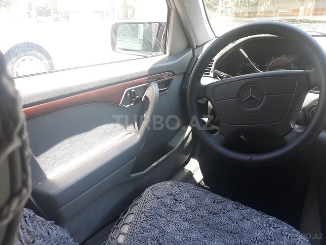 Mercedes C 220 1995, 330,000 km - 2.2 l - Bakı