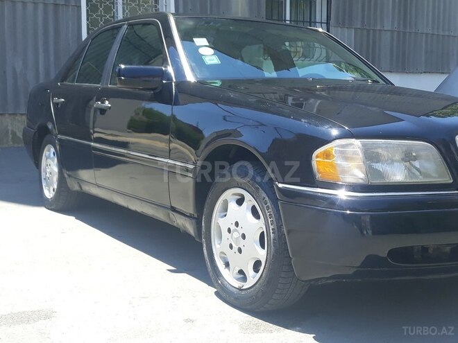 Mercedes C 220 1995, 330,000 km - 2.2 l - Bakı