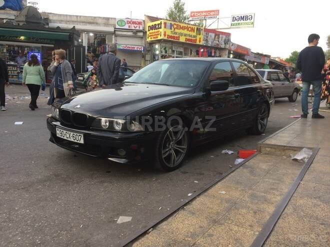 BMW 530 2001, 297,356 km - 3.0 l - Bakı