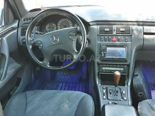 Mercedes E 240 2000, 342,000 km - 2.4 л - Sumqayıt
