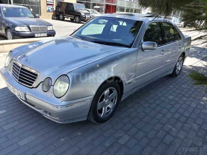 Mercedes E 240 2000, 342,000 km - 2.4 л - Sumqayıt