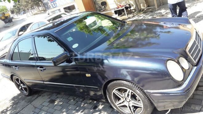 Mercedes E 320 1996, 285,000 km - 3.2 l - Bakı