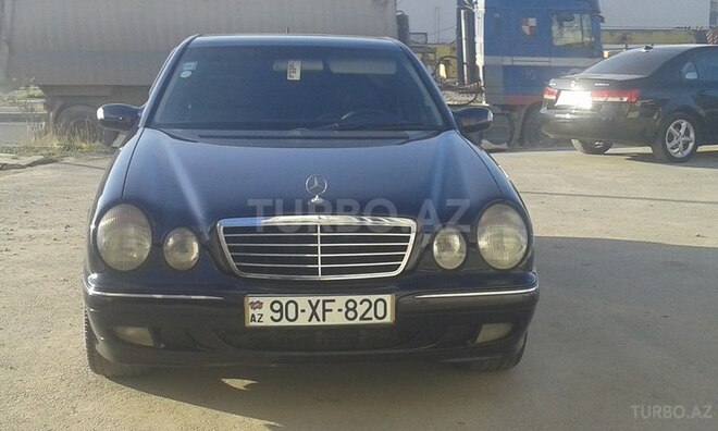 Mercedes E 220 2001, 308,000 km - 2.2 l - Bakı