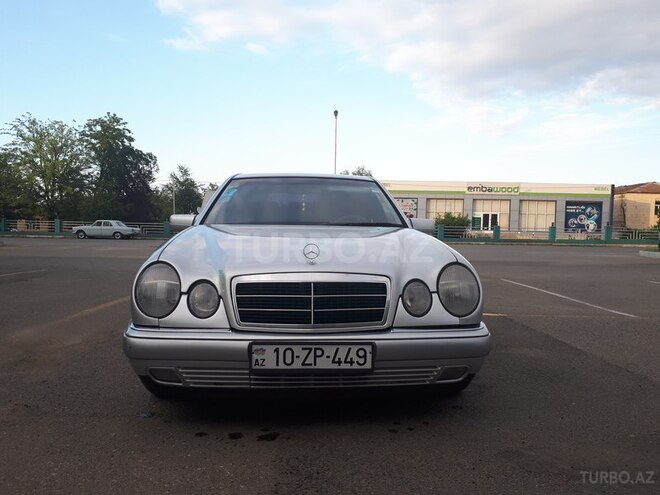 Mercedes E 240 1999, 232,000 km - 2.4 l - Ağstafa