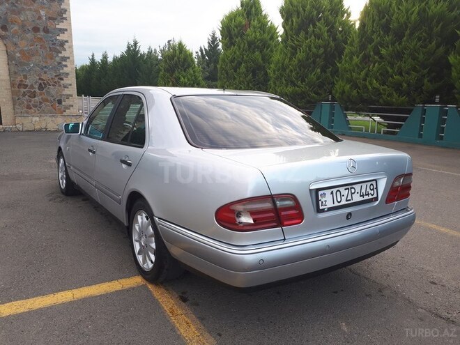 Mercedes E 240 1999, 232,000 km - 2.4 l - Ağstafa