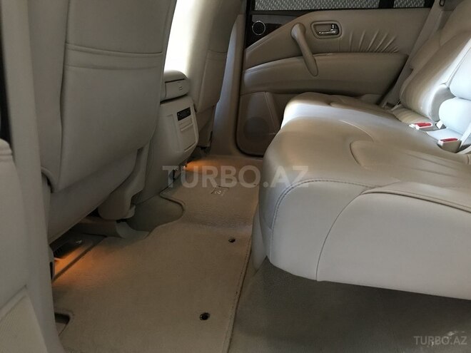 Infiniti QX56 2012, 85,386 km - 5.6 л - Bakı