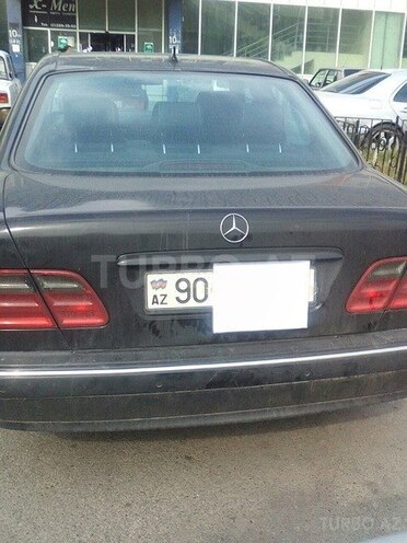 Mercedes E 220 2000, 351,000 km - 2.2 l - Bakı