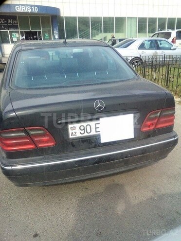 Mercedes E 220 2000, 351,000 km - 2.2 l - Bakı