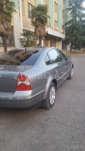 Volkswagen Passat 2003, 256,634 km - 1.8 л - Gəncə