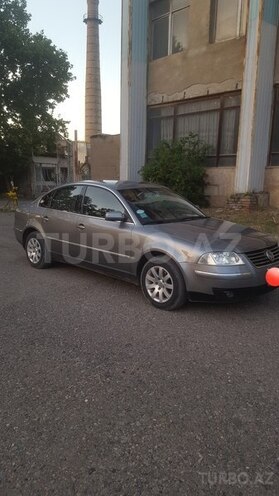 Volkswagen Passat 2003, 256,634 km - 1.8 л - Gəncə