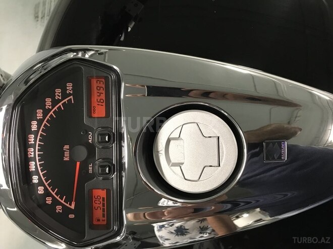 Suzuki Intruder 2013, 16,500 km - 1.8 l - Bakı