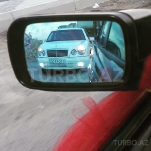 Mercedes E 230 1997, 310,000 km - 0.3 l - Bakı