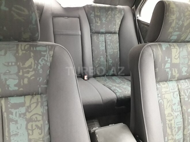 Mercedes E 200 1996, 428,000 km - 2.0 l - Astara