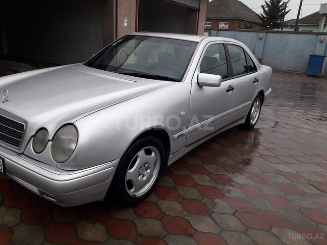 Mercedes E 200 1996, 428,000 km - 2.0 l - Astara