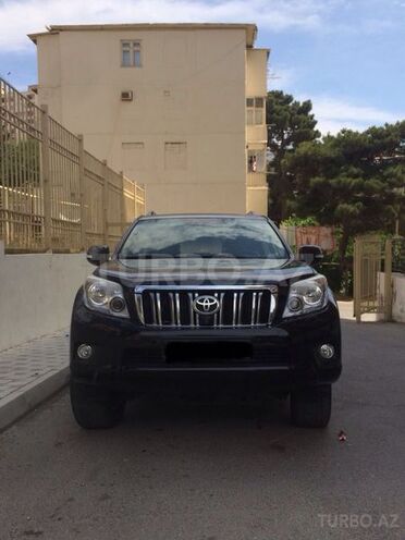 Toyota Prado 2011, 66,000 km - 0.4 l - Astara